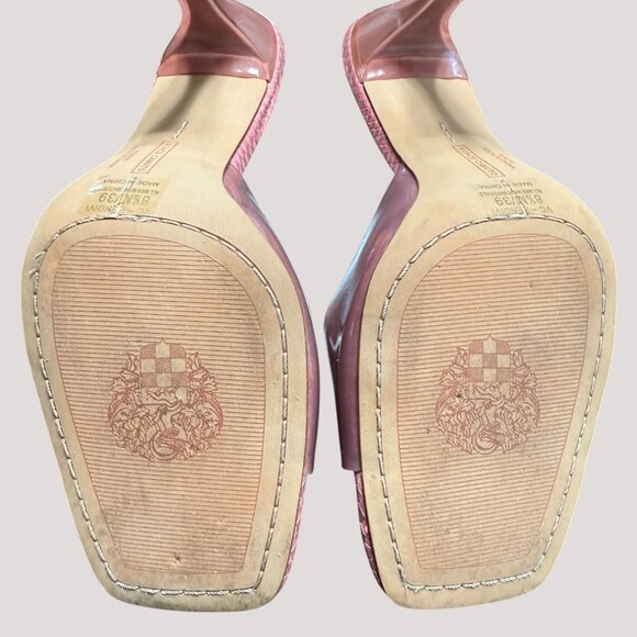 Vince Camuto Women's Rendivi Lucite Dress Sandal Heeled Pink Amethyst SIZE 8 1/2 - Picture 11 of 11